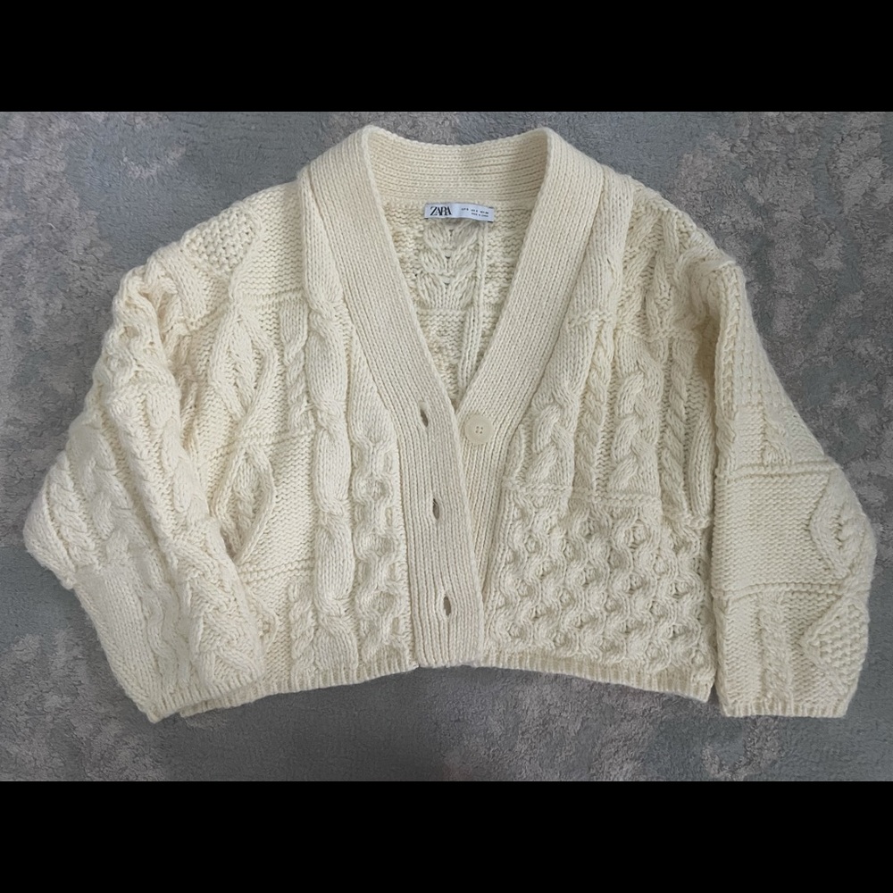 Zara cable knit sweater
